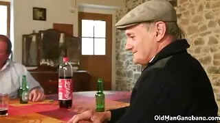 Дама с големи цици п ...