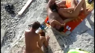 Две секси лесбийки с ...