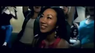 Майката в хола и дъщ ...