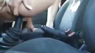 Млада приятелка с го ...