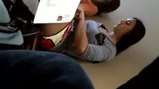 Брюнетка и приятелка ...