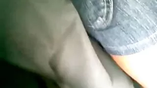 Момиче по чорапи със ...