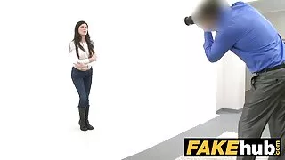 Момичето след секс в ...
