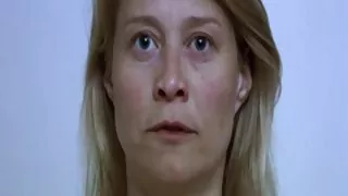 Мама в кухнята разтв ...