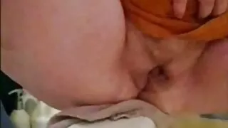 Две лесбийки на дива ...