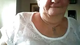 Мама обича не само б ...
