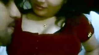 Татуирана блондинка  ...