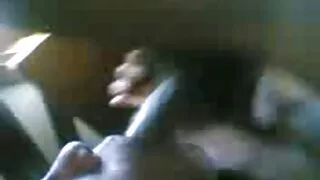 Чернокосата милфка с ...