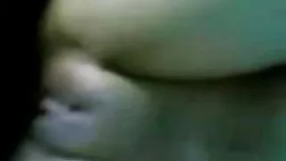 Агент с камера в ръц ...