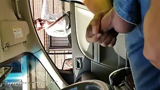 Момичето по време se ...