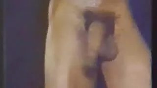 Млада блондинка и бе ...