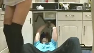 Младо момиче, след к ...