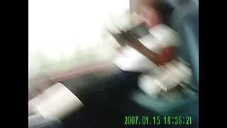 Брадатият мъж мачка  ...