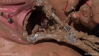 Момиче с безплатни с ...